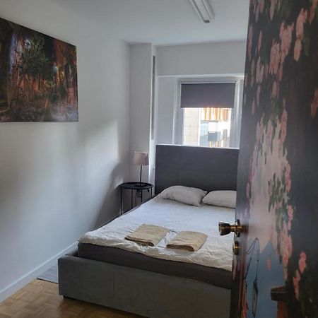 Studio Zelazna Rooms Near Old Town วอร์ซอ ภายนอก รูปภาพ